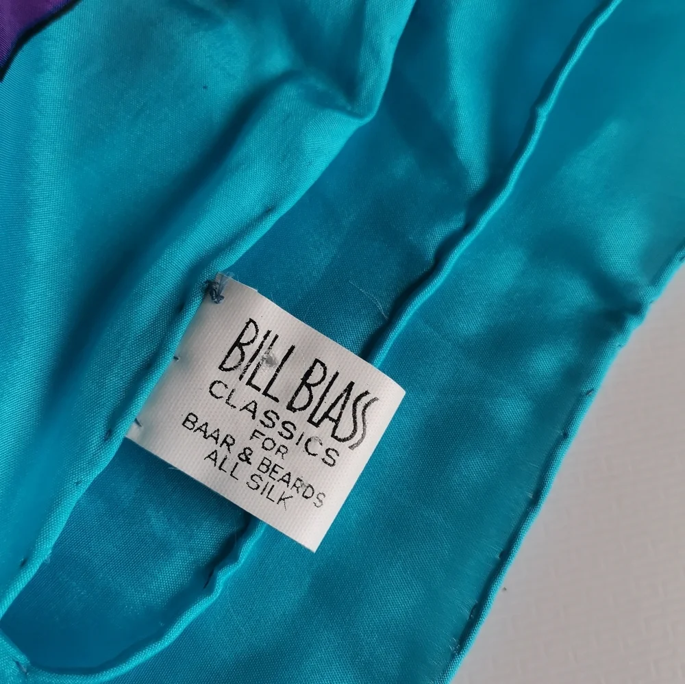 BILL BLASS Silk Scarf